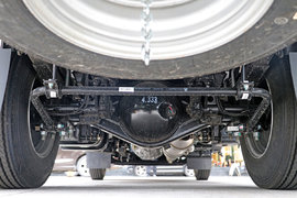 前后车桥搭配横向稳定杆 豪沃智相售价8.38万起