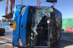 ��ҵ����ͨ�ڰ೵��ˮ�㸲 13�˴��Ѿ�