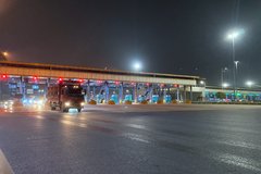 ����������Ӧ�� ǣ������������300Ԫ