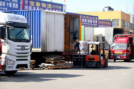 运价低套路多 跑运输时梦想还是生活？ 现今国内卡友生存有多难