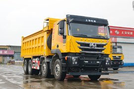 工程车专场 豪沃V7-X对比红岩杰狮C6 你看好谁