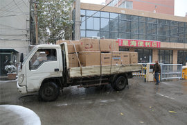 一汽红塔推出新品 解放霸铃V6谍照曝光