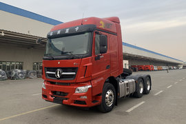 首装6DM3 560马力和ZF AMT动力 卧铺宽近1米 北奔重卡V3XT新车亮相