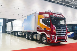 总长25米总重60吨 这种双挂车能合法上路吗?