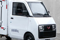 快递三轮变四轮 这台五菱堪称又一神车