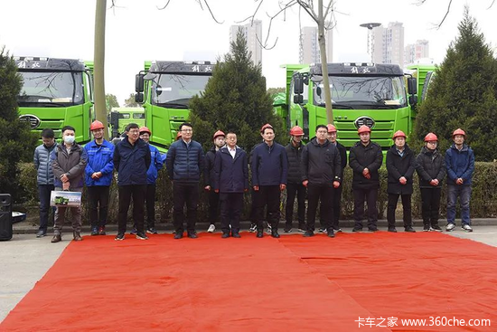 一汽解放携手中集华骏 新J6L城建渣土自卸车发力