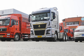 双液晶屏+怀挡！ 570马力汕德卡C9H图解 这些配置“到位”了！