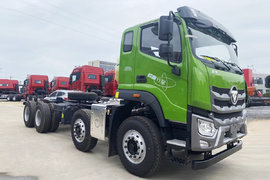 全新平台打造 自卸车型自重仅8.5吨  欧曼行星8x4更轻更好用