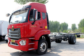 6米8车型天花板：251马力AMT重汽N5G配置拉满