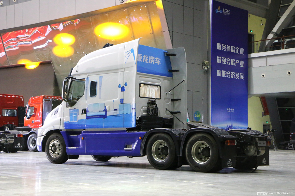 国产长头车天花板乘龙t7房车配z14图片列表