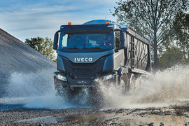 获2022德国红点设计大奖 依维柯T-way魔力何在？黑科技武装满了