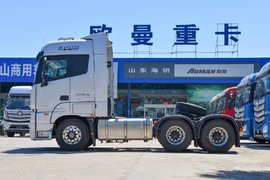 一身名牌 康明斯560+采埃孚AMT 46万入手欧曼EST穿越版划算吗?