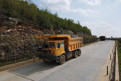 �����в��ô����������ɫ��ɽ����