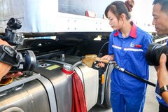 ��������С�ͱ����ϵƣ����ͻ��Ҽ���