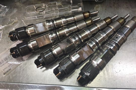 第七喷油器费油 还是个假国六？那真国六应该长啥样