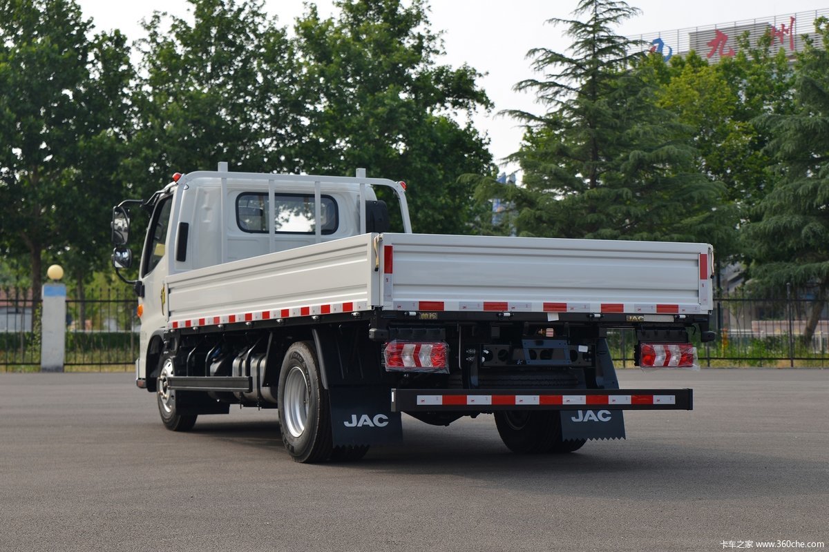 最高6万长换油帅铃e轻卡轻松下地库图片列表