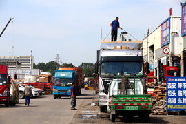 国三车还有100万辆！为何卡友不愿换车？说到底还是运价