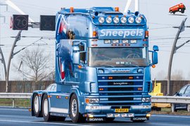 最稀有的生活舱？ 斯堪尼亚V8 Longline详解 1.6米升降双人床+会客区