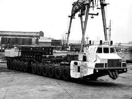 能载一百多吨!轮子多到“眼花缭乱” 拉核弹的卡车什么样?