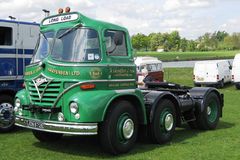 ���ʦ��С� �̵㿨����ĳ�˹֣�