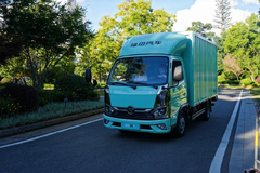 �绨ѩ�� ����M����ҫ����֮��