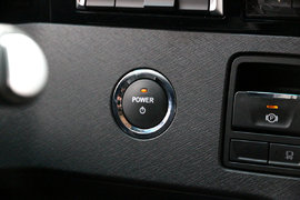 这些配置真的实用吗？ 买车别只想要顶配！有些可以但没必要