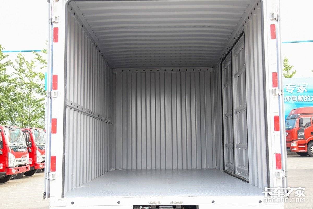 4米2蓝牌货箱怎么选？四种货箱材质哪种最实用！