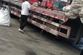 卡友爆料神操作！合规上高速服务区装货