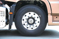 295/80R22.5对决12R22.5 它两孰强孰弱?