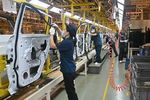 谭旭光:全力确保重庆员工防暑降温工作