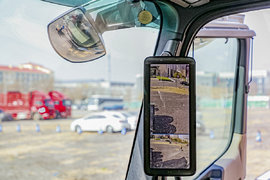 卡车体型大视野差! 这些配置让盲区“清零”!哪种更适合国内?