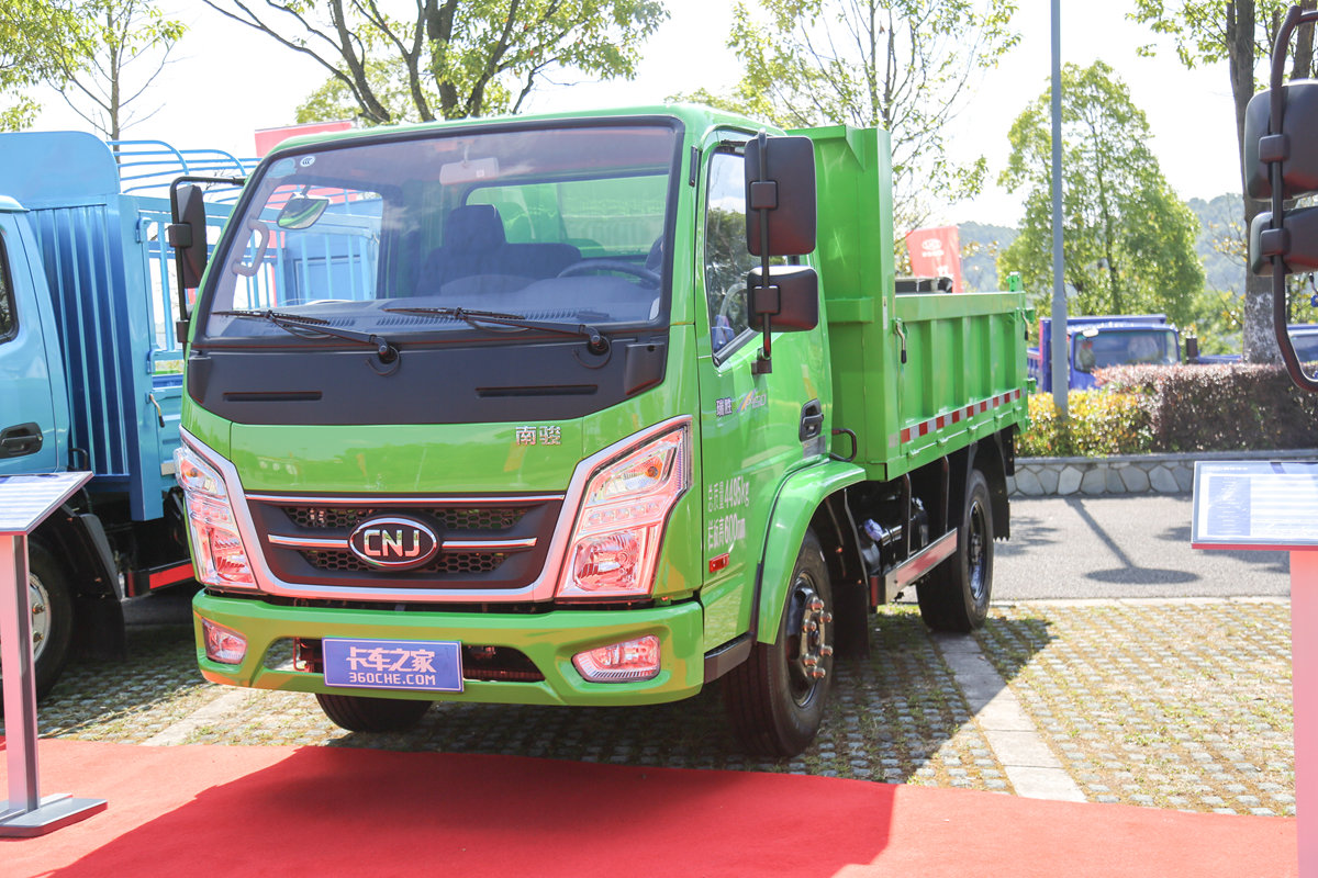 单胎自卸首次现身南骏新车瑞胜登场图片列表