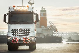 奔驰Arocs SLT将登陆中国 制霸大件运输行业多年 奔驰有何优势？