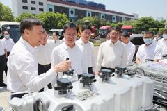 ���չ���ڿƼ� ������δ������ƶ���