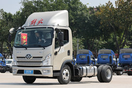 170马力带通风座椅+大卧铺 解放领途轻卡合规又高端！