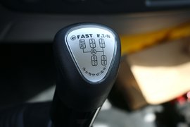 这些轻卡都被称为爬山虎 到底谁更强?四款8挡箱轻卡对比