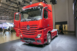 530马力2600牛米! IAA车展奔驰新Actros L登场 全身加持黑科技!
