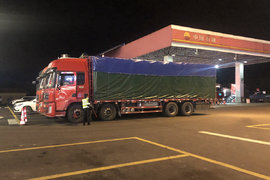 油箱口居然装“防盗门”！ 看看国外如何防偷油？抽油管基本没用