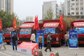 豪沃轻卡感恩十载创富版车型上市 暨重庆达润两周年庆典