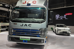 ������Ч���� ˧��S7�Զ���ʻ��ӭս��