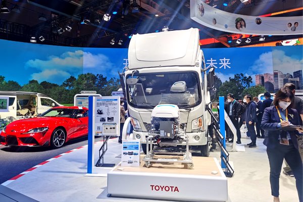 豐田發新氫燃料電池輕卡 等速續航400km