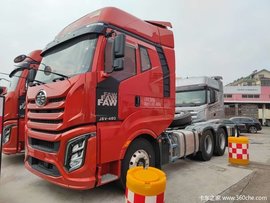 优惠0.5万金华光大解放J6V牵引车促销中