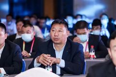 ��·ͨ���³�����壺����İ����