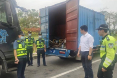 ����һ˾��͵�˺ڲ��ͱ�������3��Ԫ��