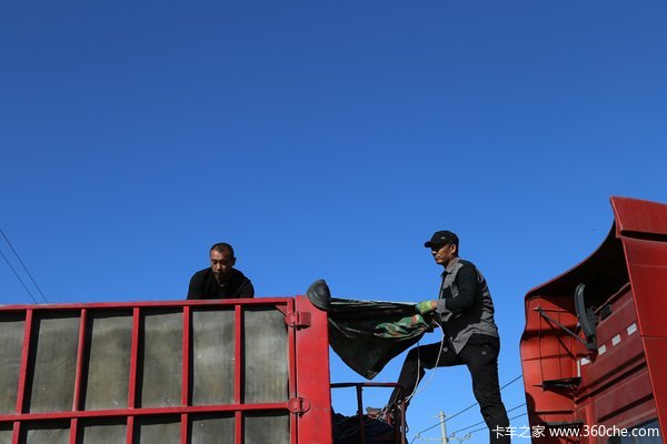 提前24小时报备!库尔勒发布《致货车司乘人员的一封信》