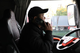 难办!京东自有物流园区陷入周转慢 人手紧缺 司机三五天卸不了货