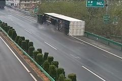 �����������Ĳ��� ˾��һ�ż�ɲ�²෭