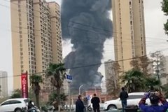 ���̴��켸ʮ�׸ߣ��人һ����԰�����