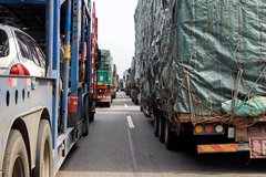 11�¹�·���������ݳ�¯ ͬ���½�5.3%