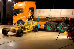 ���޼�ʻ�Һ����ֶ��ֵ綯������ײ����